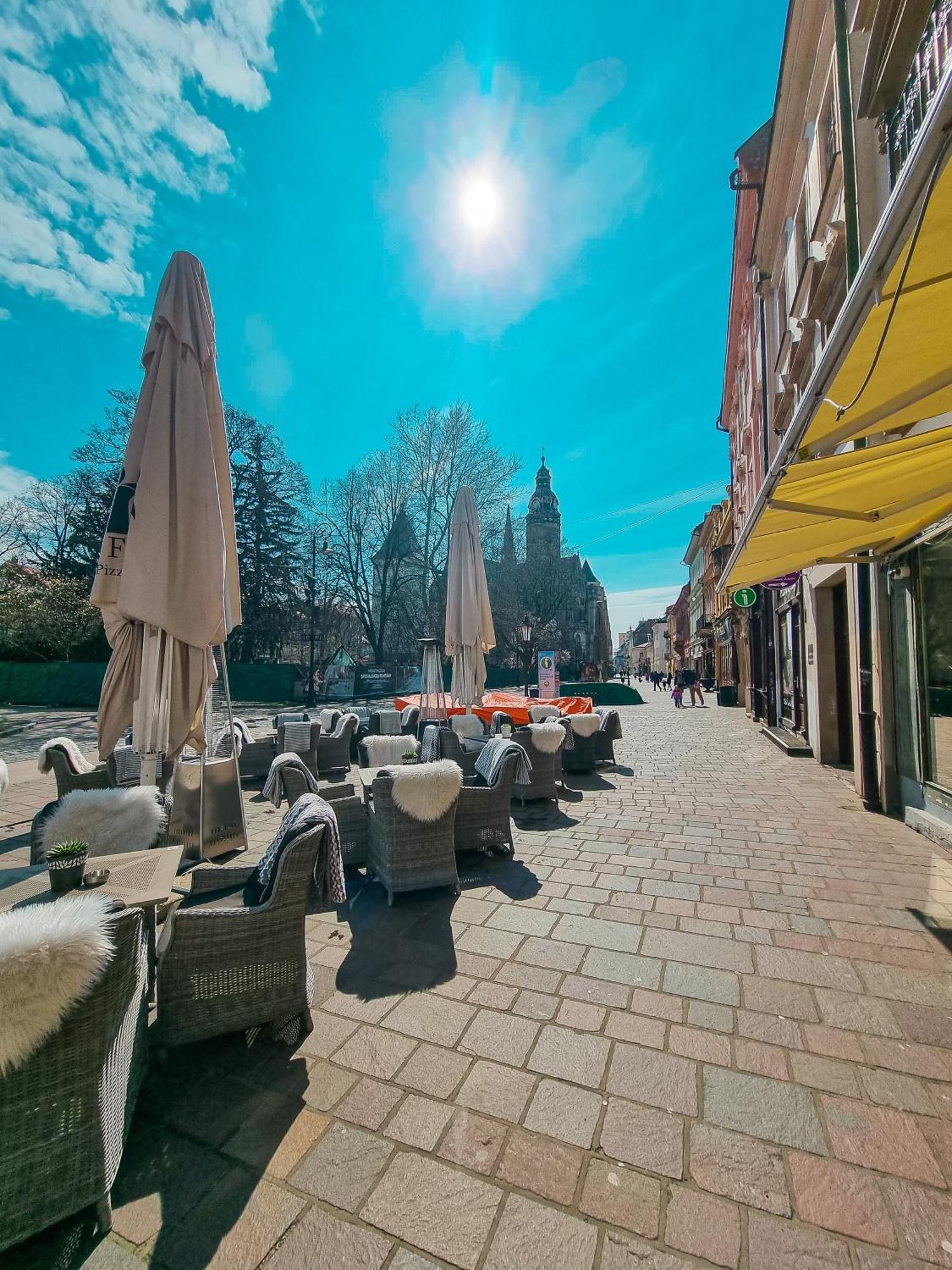 Hlavna Apartment II Košice Buitenkant foto
