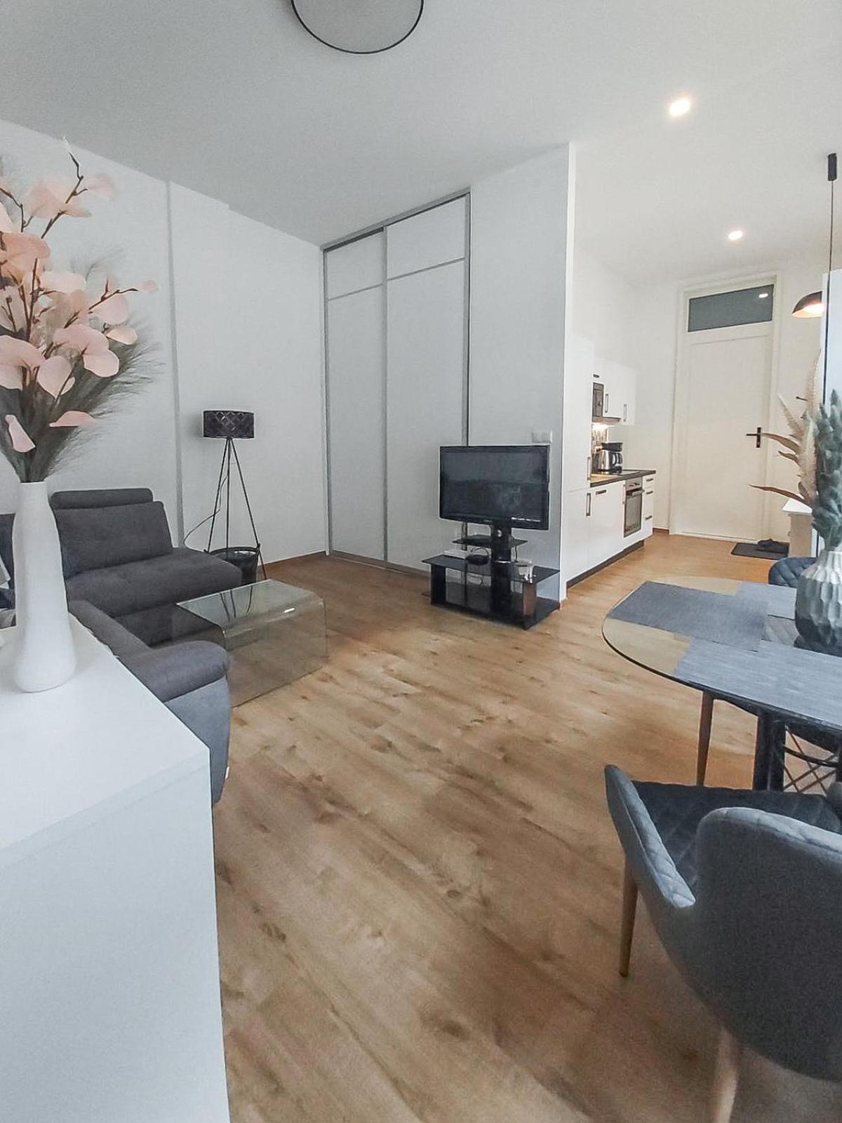 Hlavna Apartment II Košice Buitenkant foto